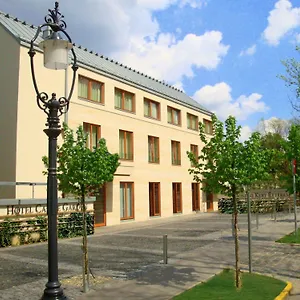 4* Hotel Castle Garden