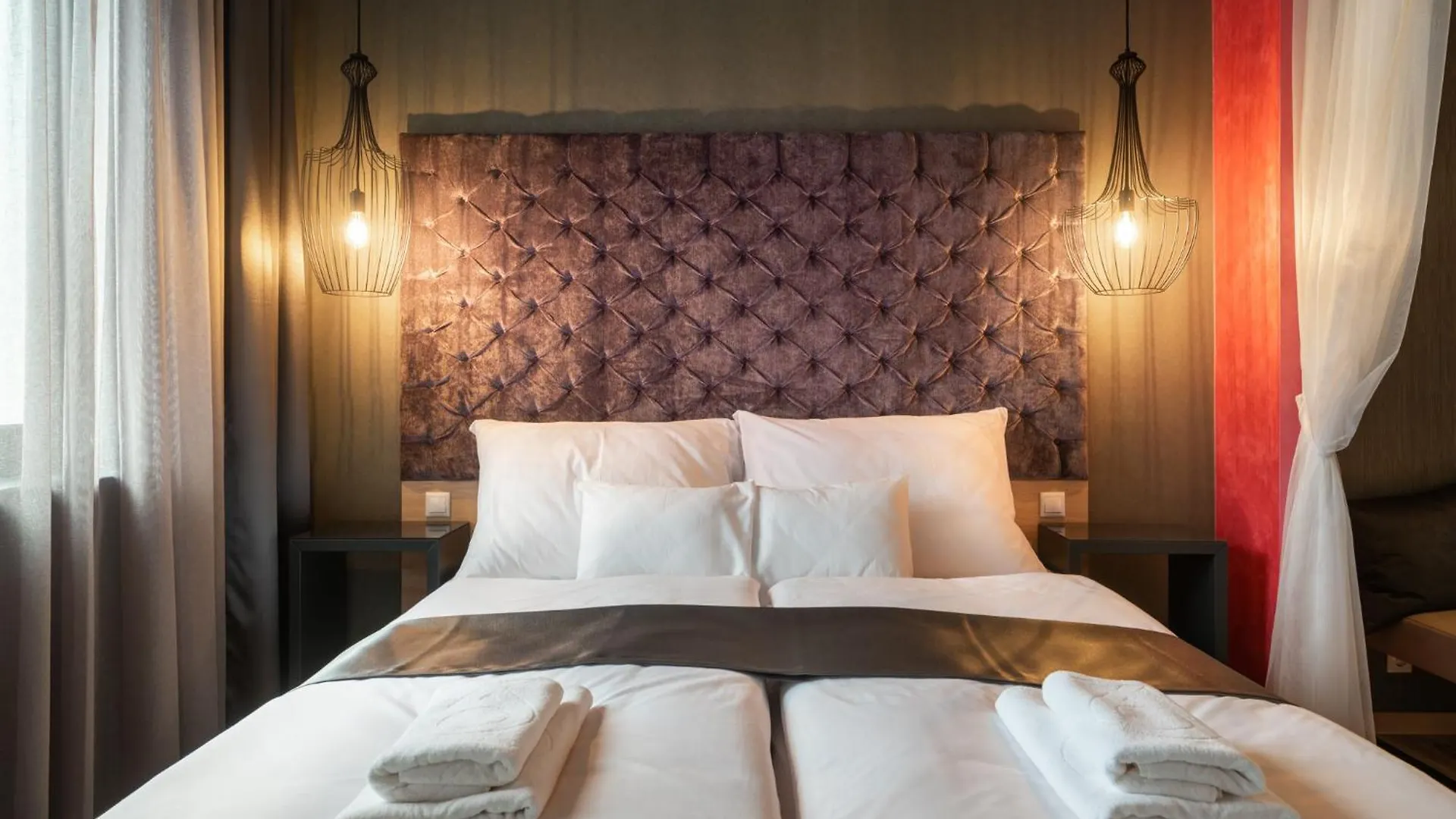 Onyx Luxury Budapest Hotel