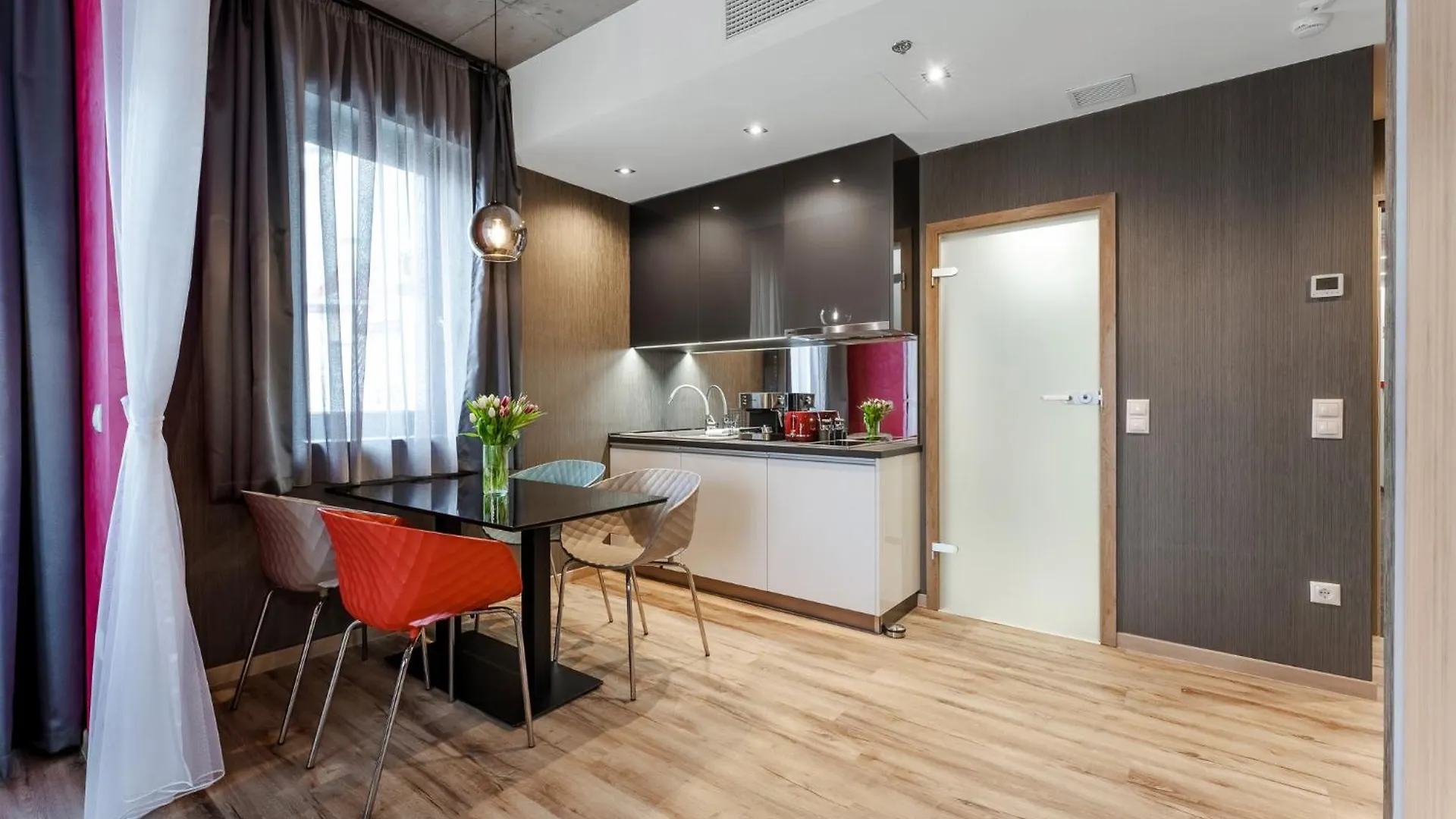 Onyx Luxury Budapest 4*,