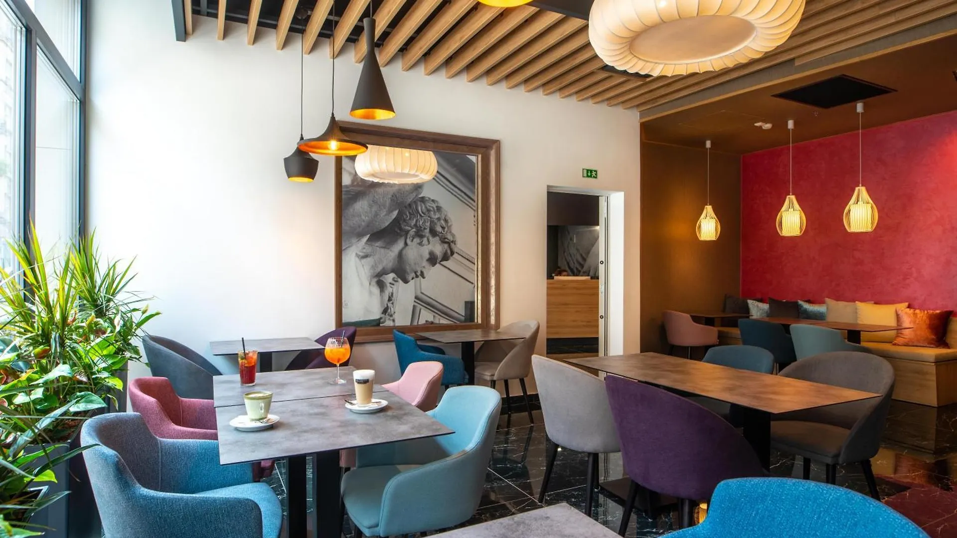Onyx Luxury Budapest 4*,
